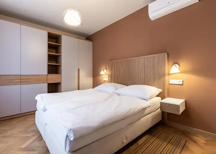 Hotel Jzp *