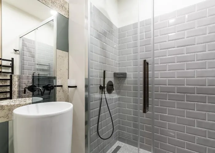 Jzp Hotel *